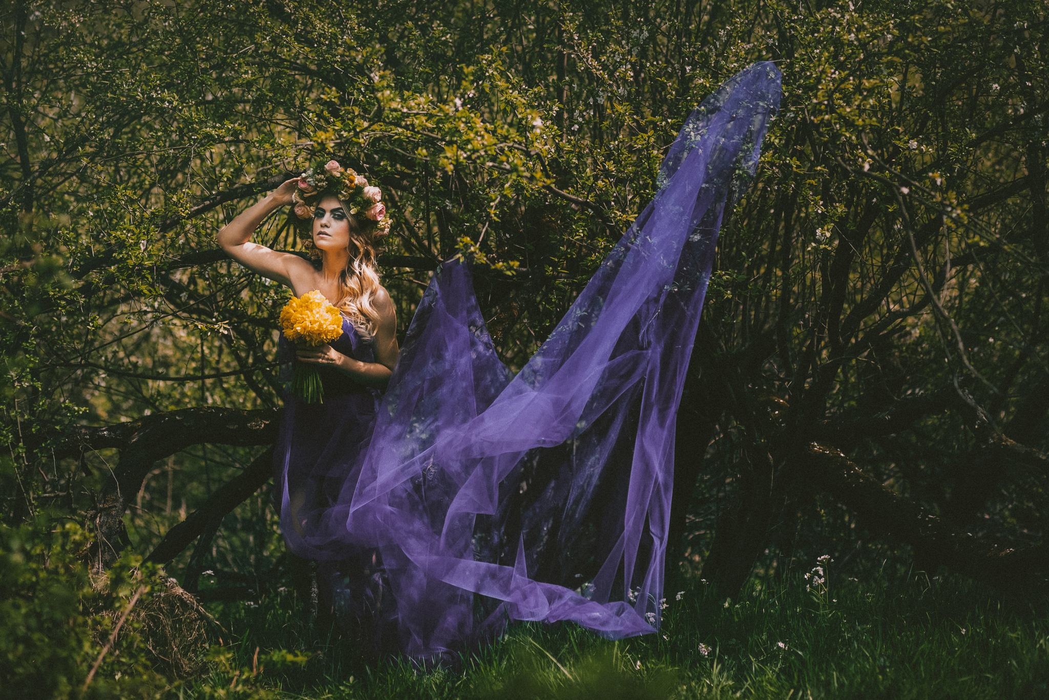 W dzikim sadzie - sesja w plenerze