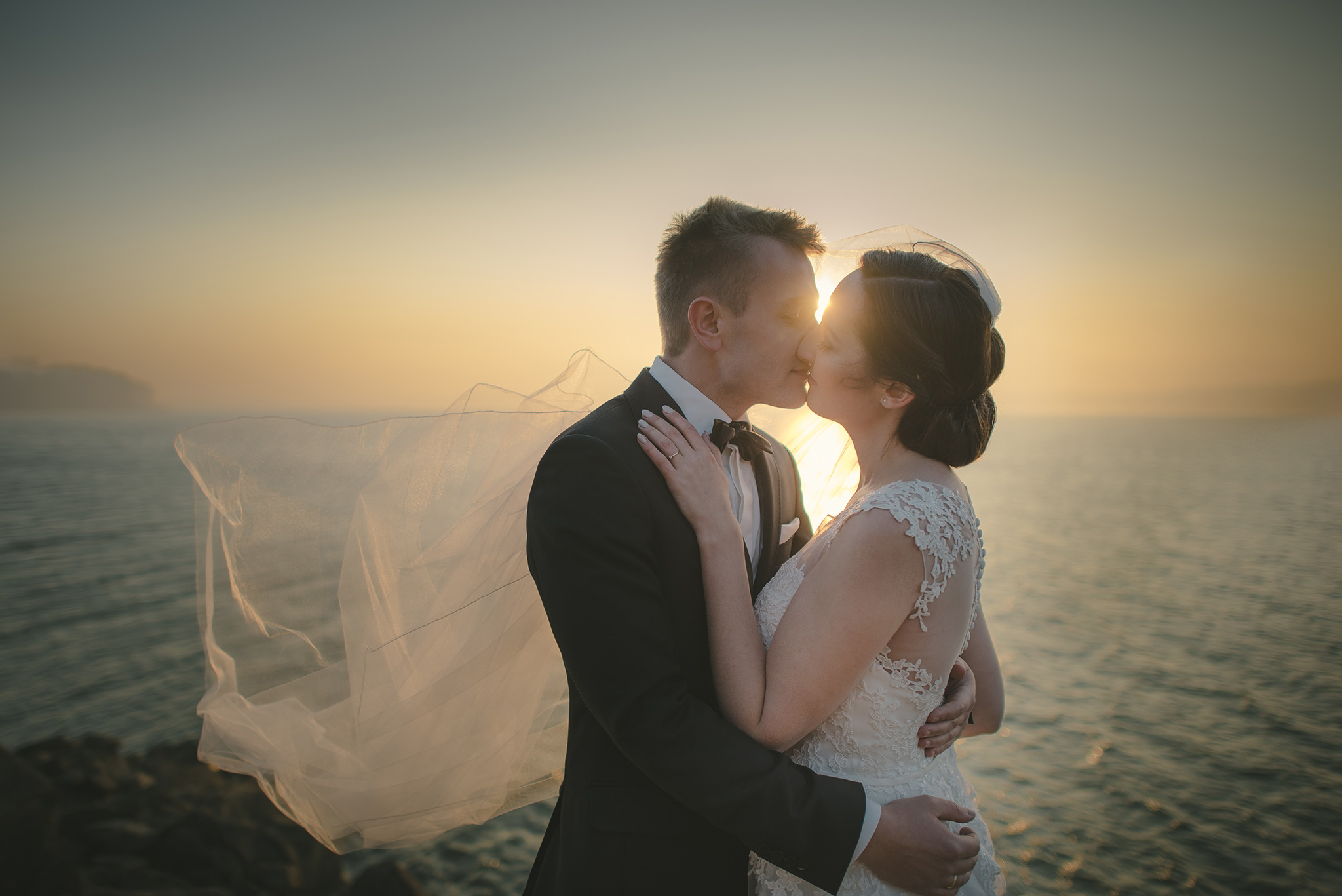 Asia i Andrzej plener ślubny nad jeziorem