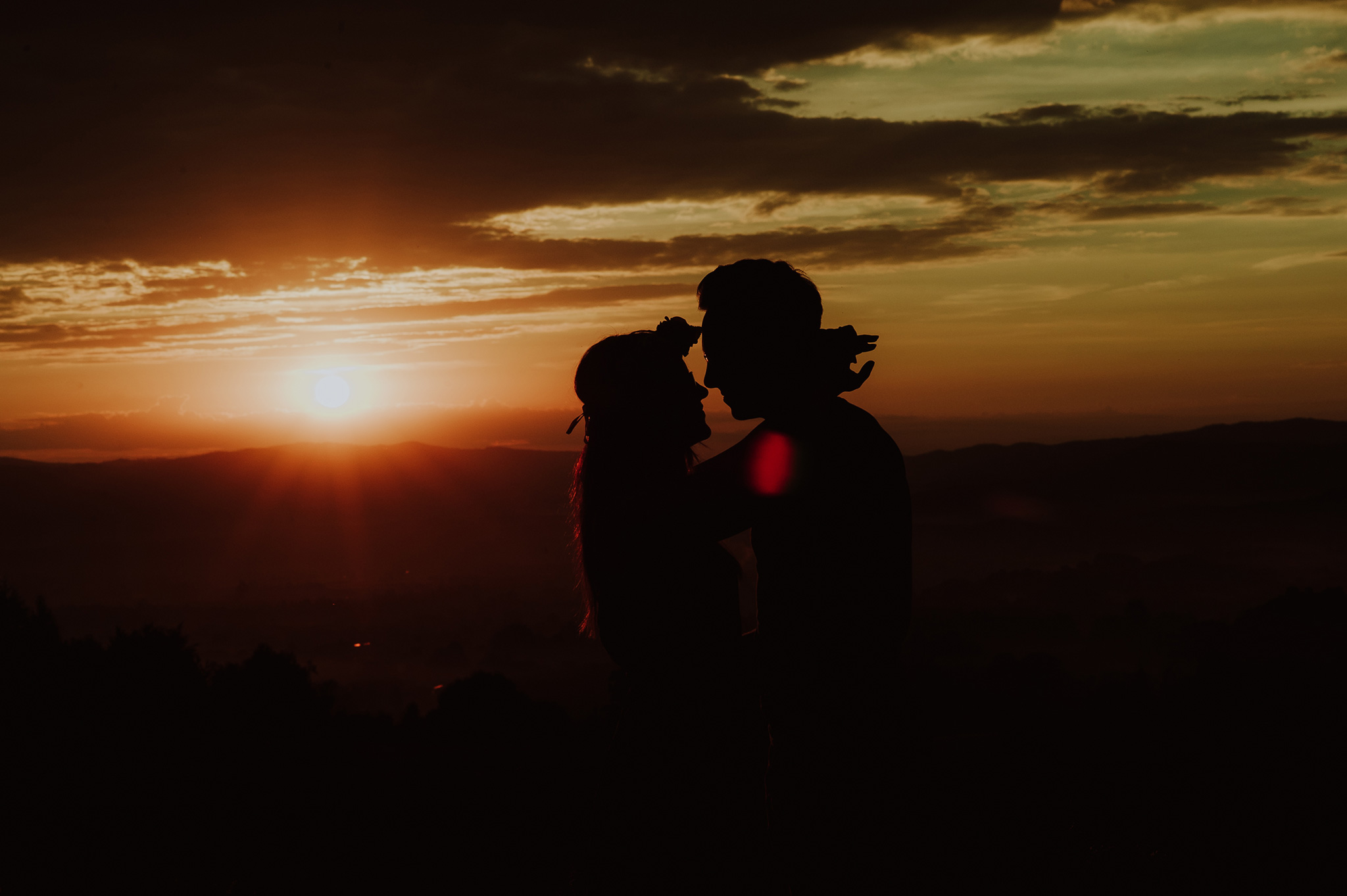 Romantyczna sesja narzeczeńska w górach