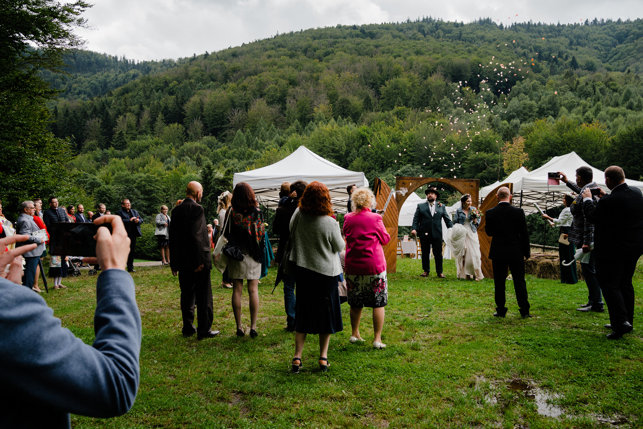 Wesele Gościniec Jaworze Nałęże piękny plenerowy slub w górach